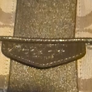 Coach Elegant Brown Leather Tag